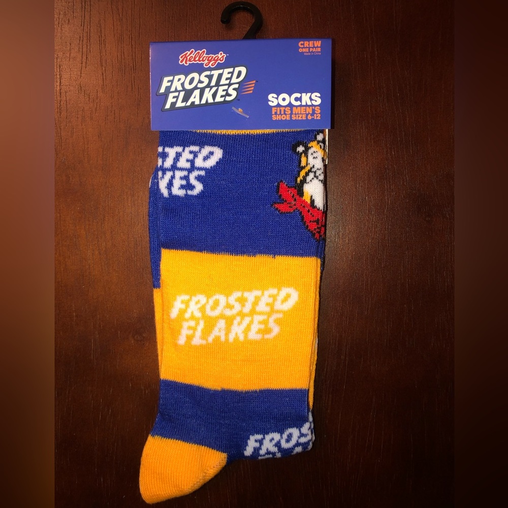 FROSTED FLAKES NOVELTY CREW SOCKS NWT MEN’S SHOE SIZE 6-12